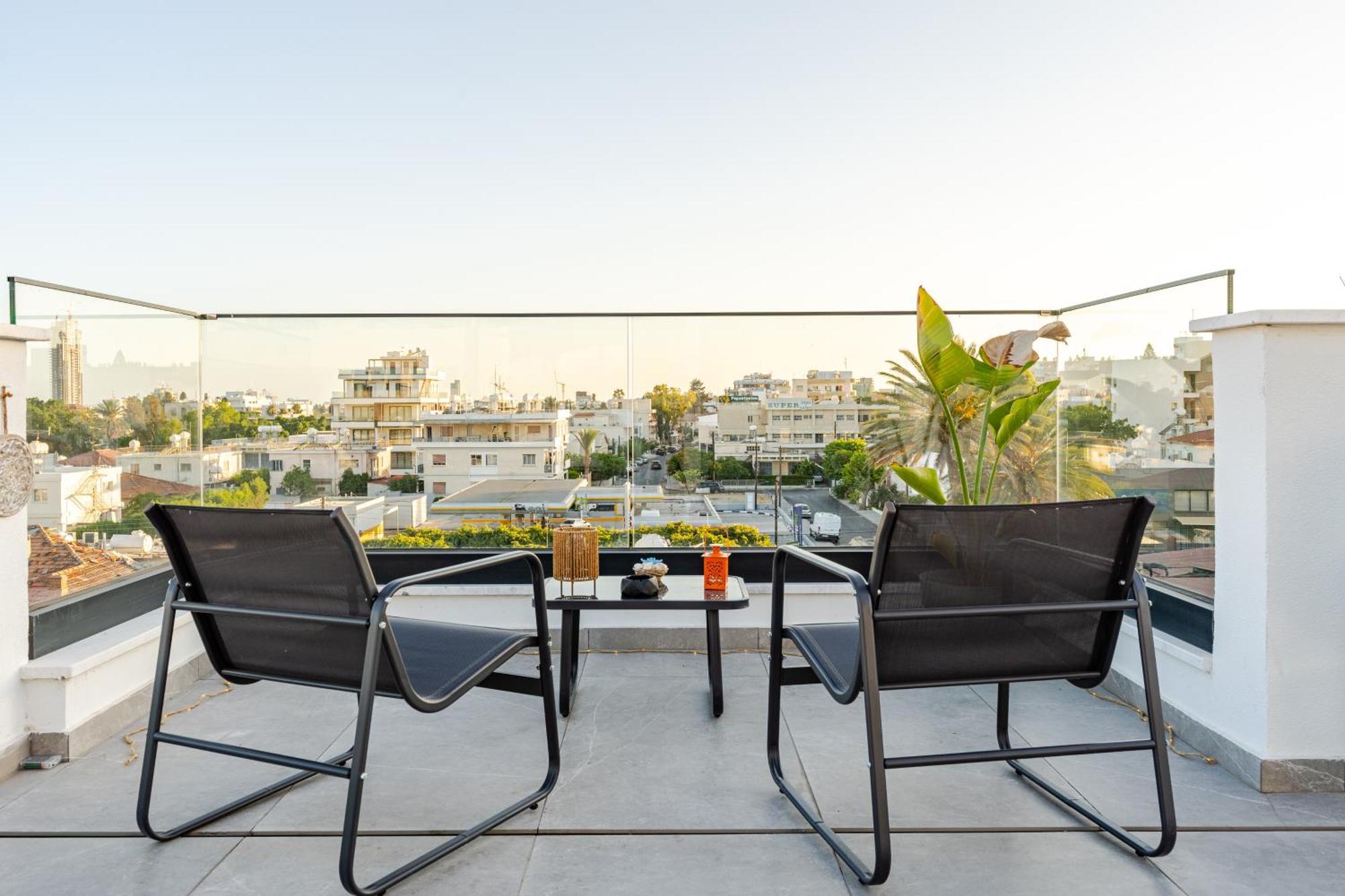 Yamas Urban Living Spiridonos Lejlighed Limassol Eksteriør billede